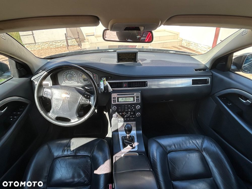 Volvo V70 2.0 Momentum - 12