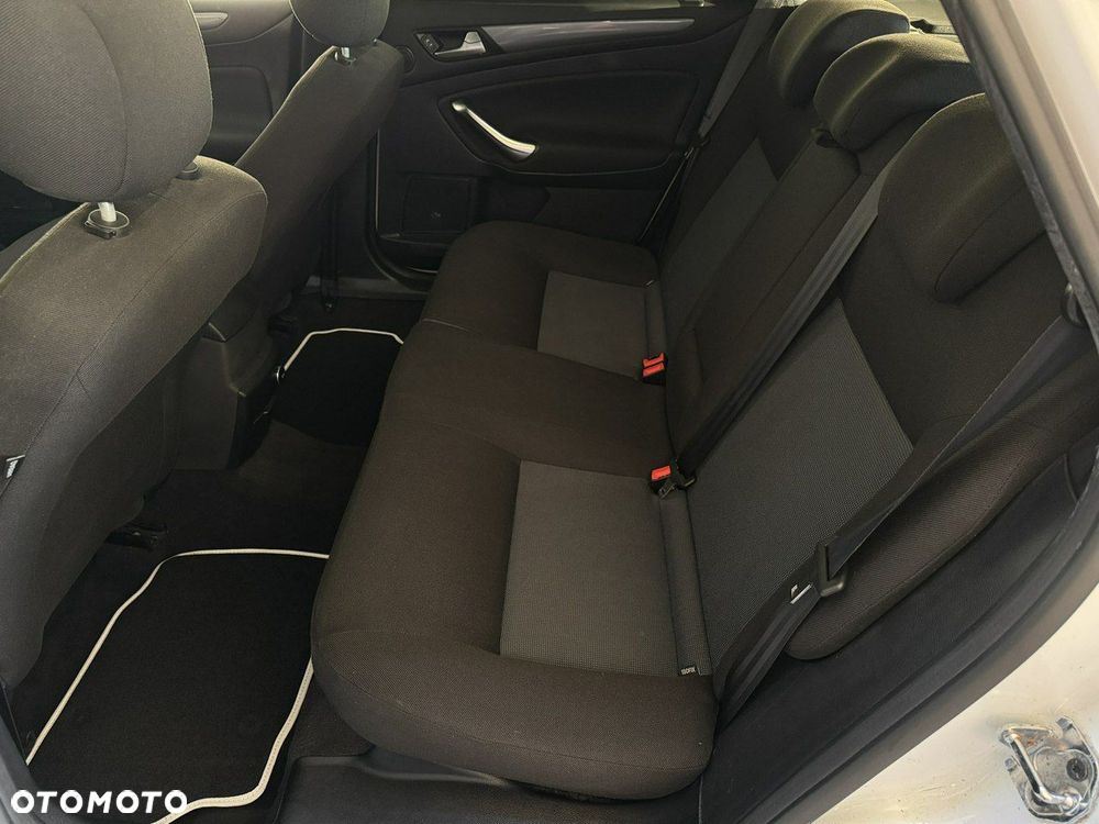 Ford Mondeo 2.0 TDCI Business Edition - 20