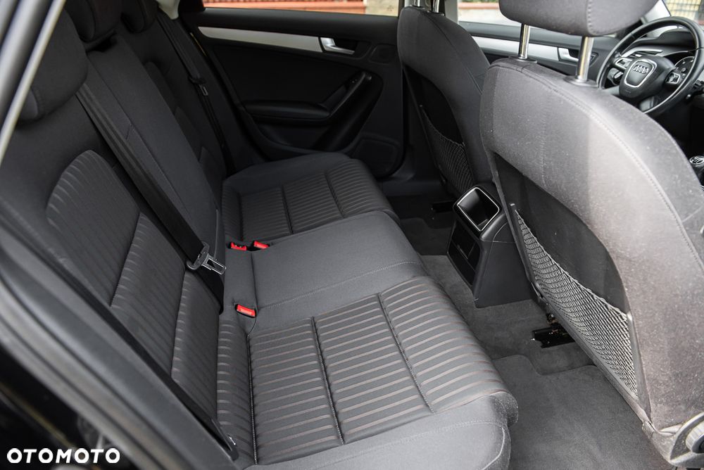 Audi A4 Avant - 27