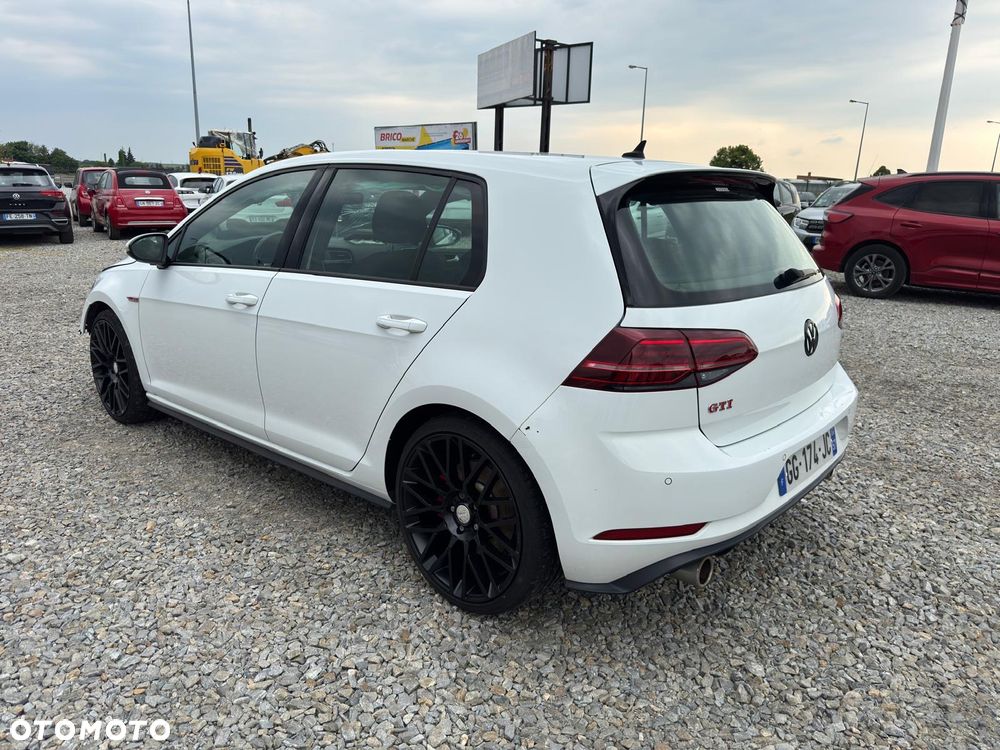 Volkswagen Golf GTI 2.0 TSI OPF DSG Performance - 5