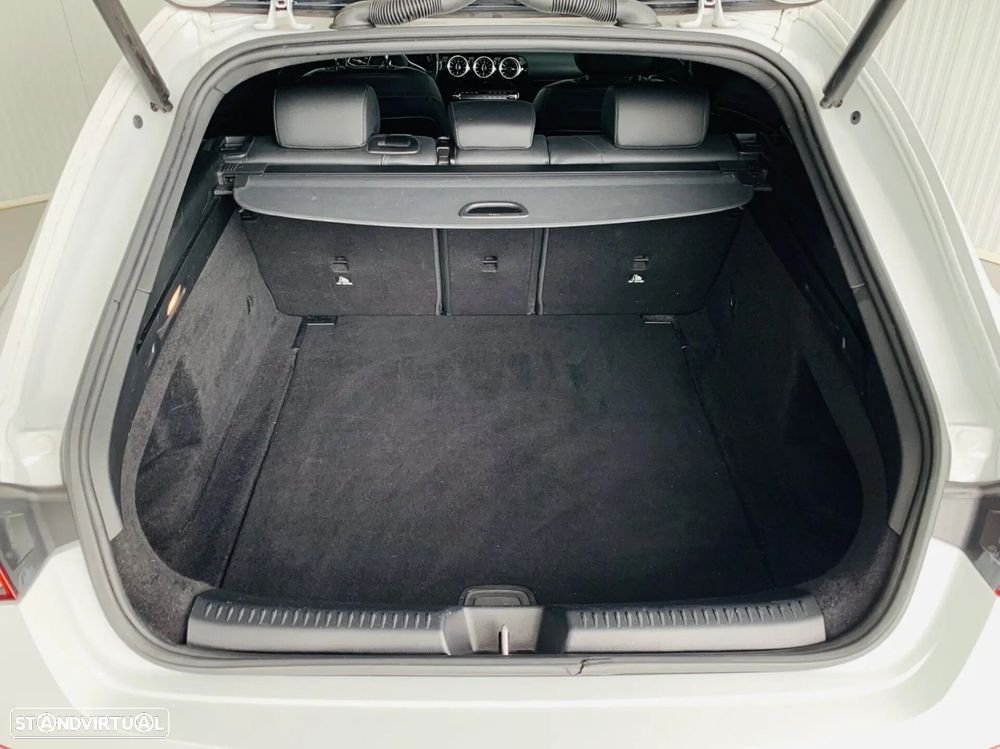 Mercedes-Benz CLA 180 d Progressive - 43