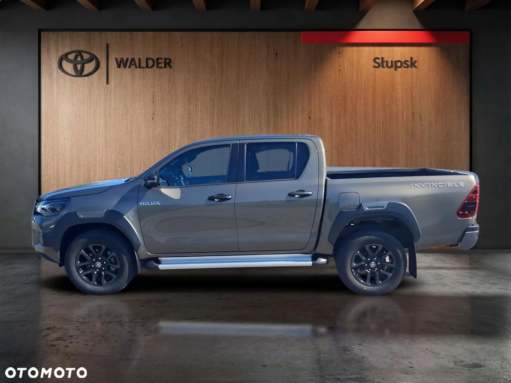 Toyota Hilux 2.8 D-4D Double Cab Invincible 4x4 - 2
