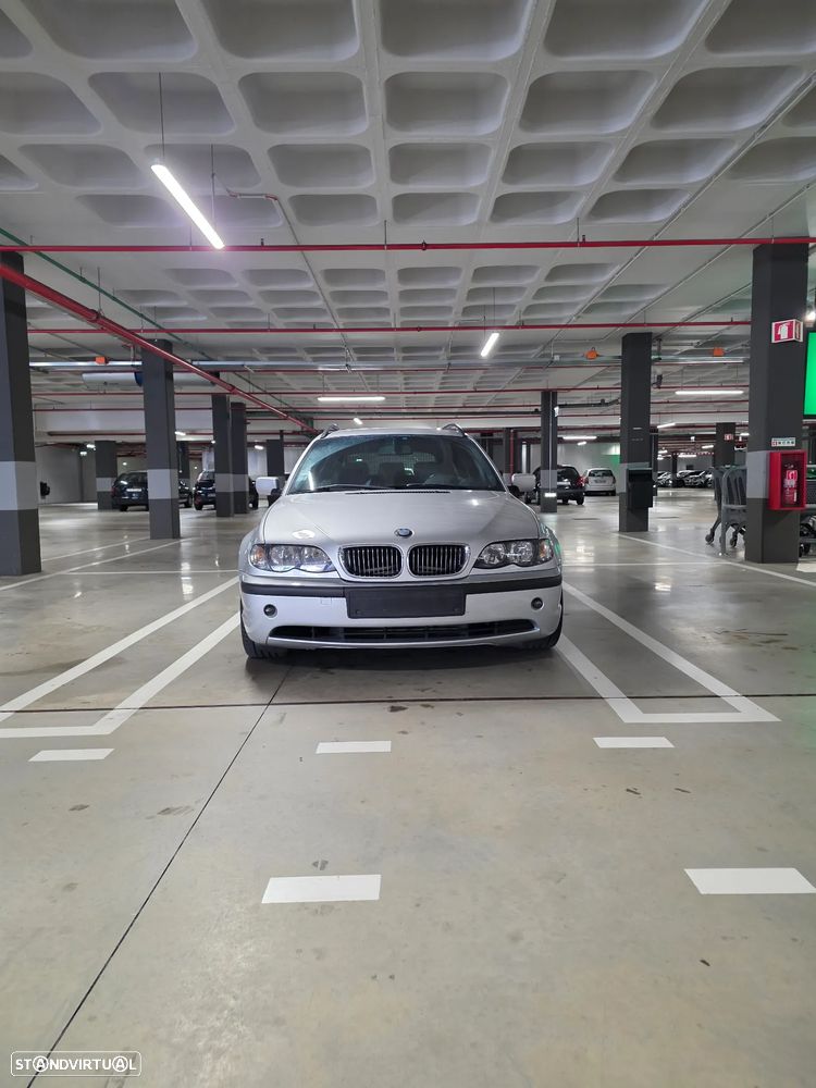 BMW 320 d Dynamic — fotografia 12