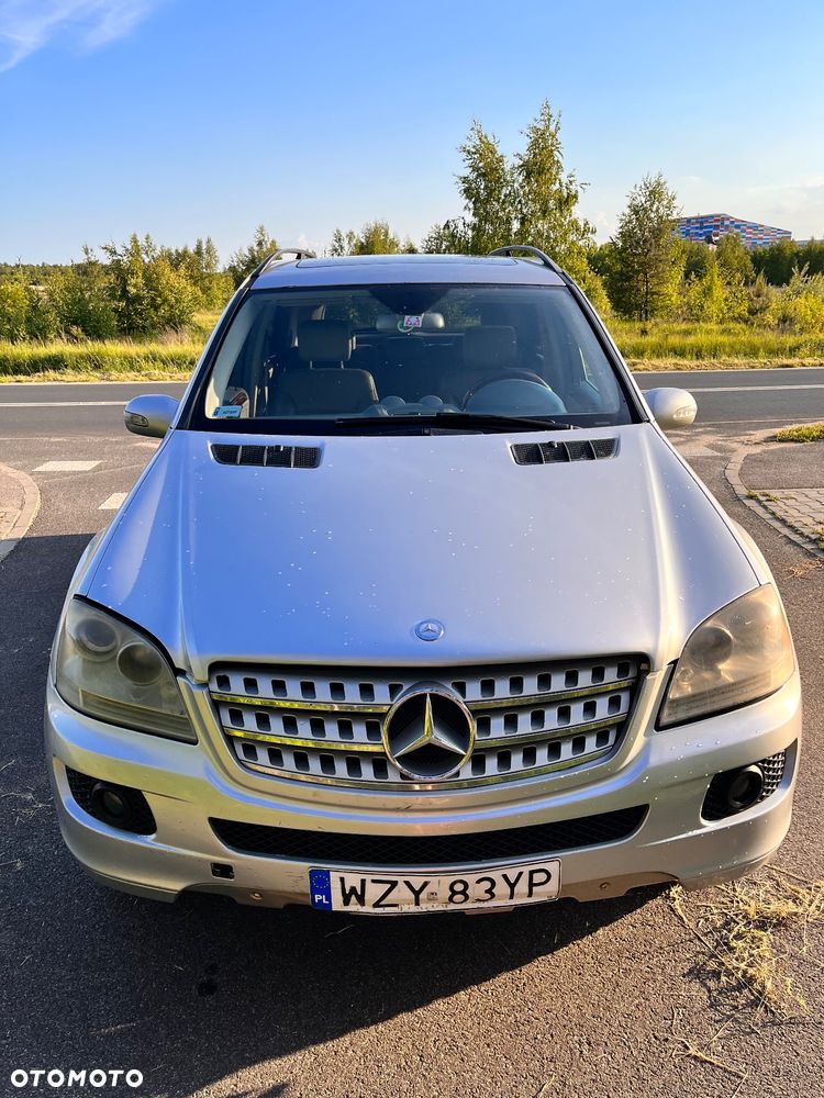 Mercedes-Benz ML 500 4-Matic - 9