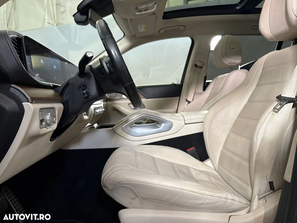 Mercedes-Benz GLS - 28