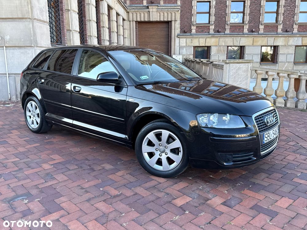 Audi A3 1.6 Ambiente - 16