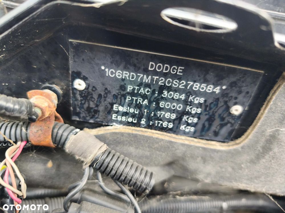 Dodge RAM 1500 5.7 4x4 - 19