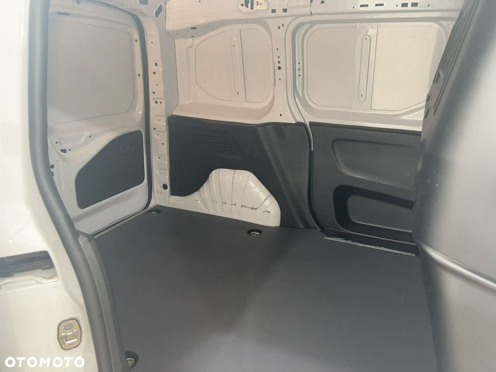 Toyota Proace City - 13