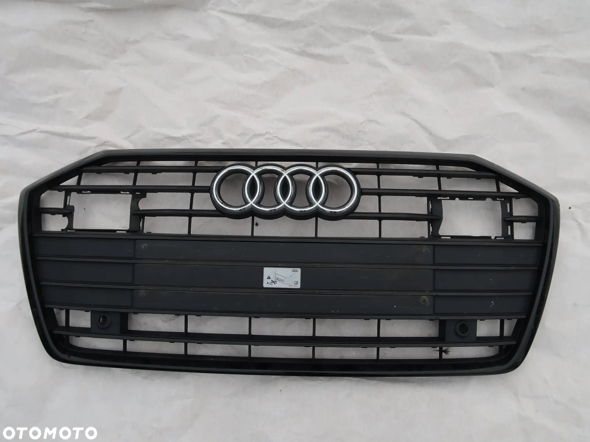 Grill Audi A6 C8 - 1