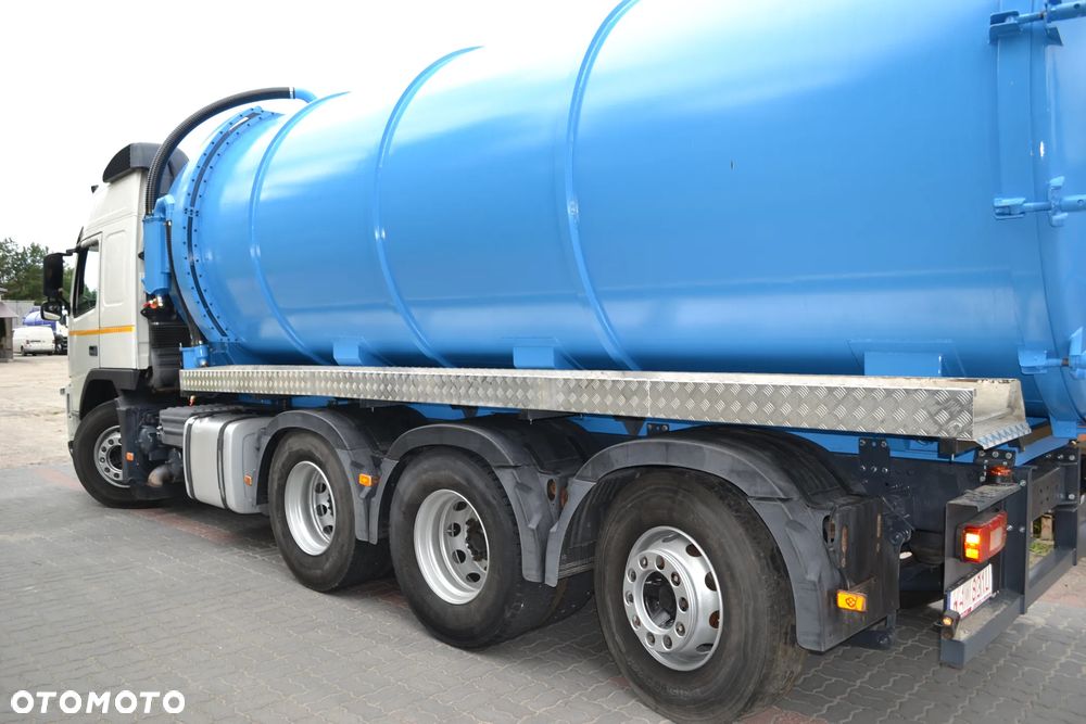 Volvo FM 450 8x4 TYLKO 523 114 km ASENIZACYJNY SZAMBIARKA NOWA BECZKA 25m³ 4 OŚ PODNOSZONA I SKRĘTNA POMPA JUROP RV-520 SPECJALNY - 5