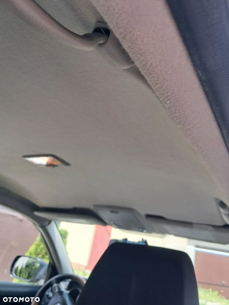 Suzuki Grand Vitara 2.0 - 17