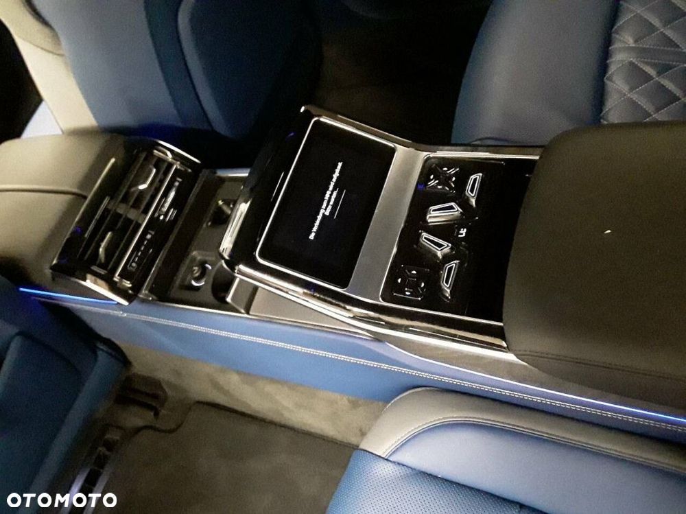 Audi A8 - 14
