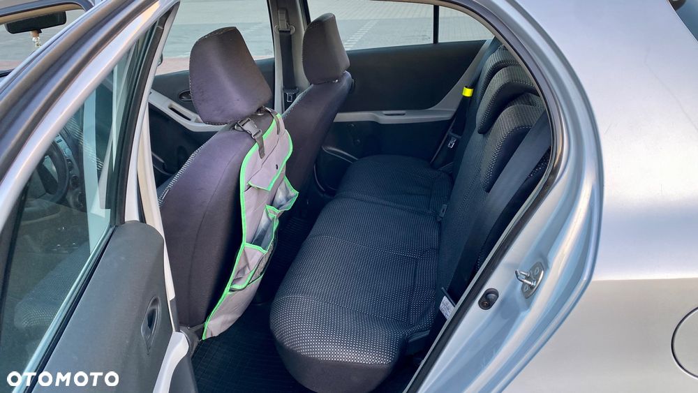 Toyota Yaris 1.4 D-4D Executive - 17