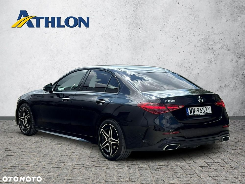 Mercedes-Benz Klasa C 200 4Matic 9G-TRONIC AMG Line - 3