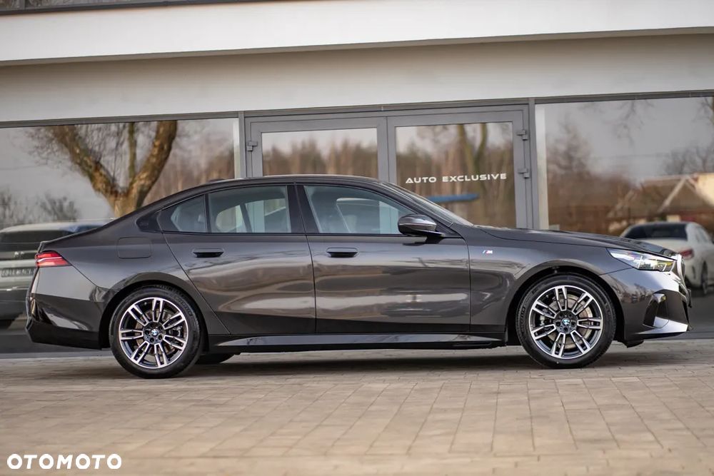 BMW Seria 5 - 12