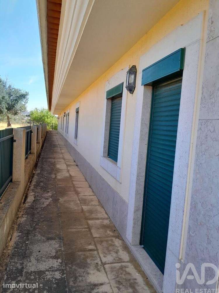 Quinta T4 em São Bento do Cortiço e Santo Estêvão de 292,5 m2