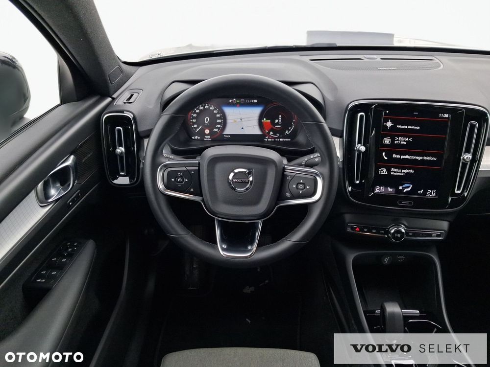 Volvo XC 40 - 25