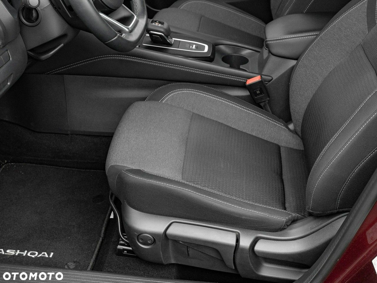 Nissan Qashqai - 14