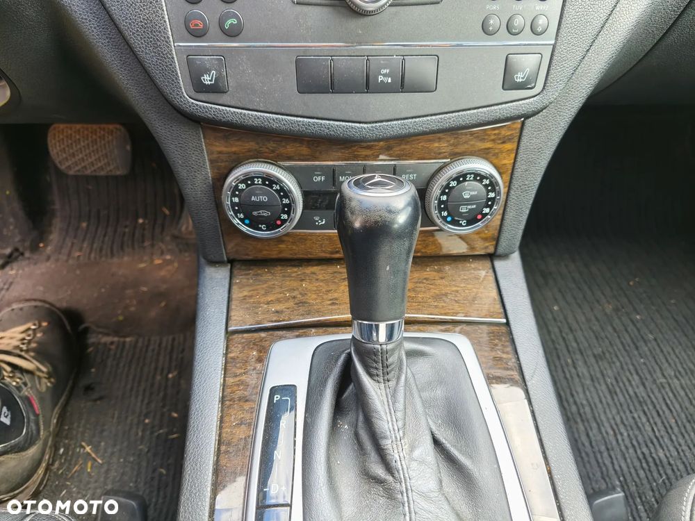 Mercedes-Benz Klasa C 220 CDI DPF Automatik BlueEFFICIENCY Elegance - 5