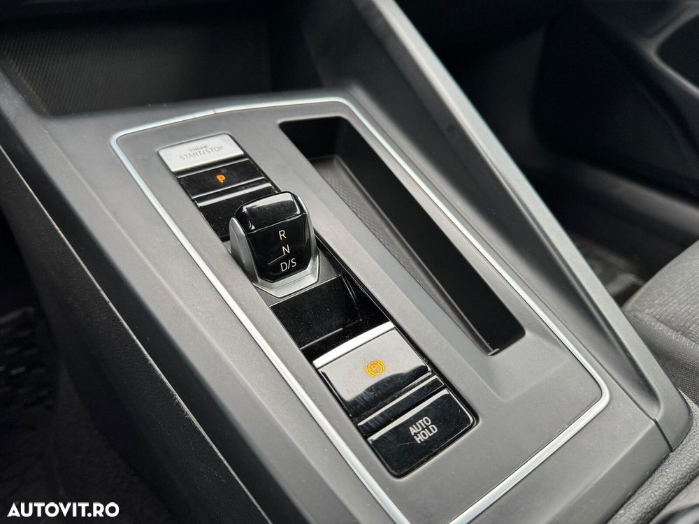 Volkswagen Golf 1.5 eTSI MHEV 150CP DSG Life - 12