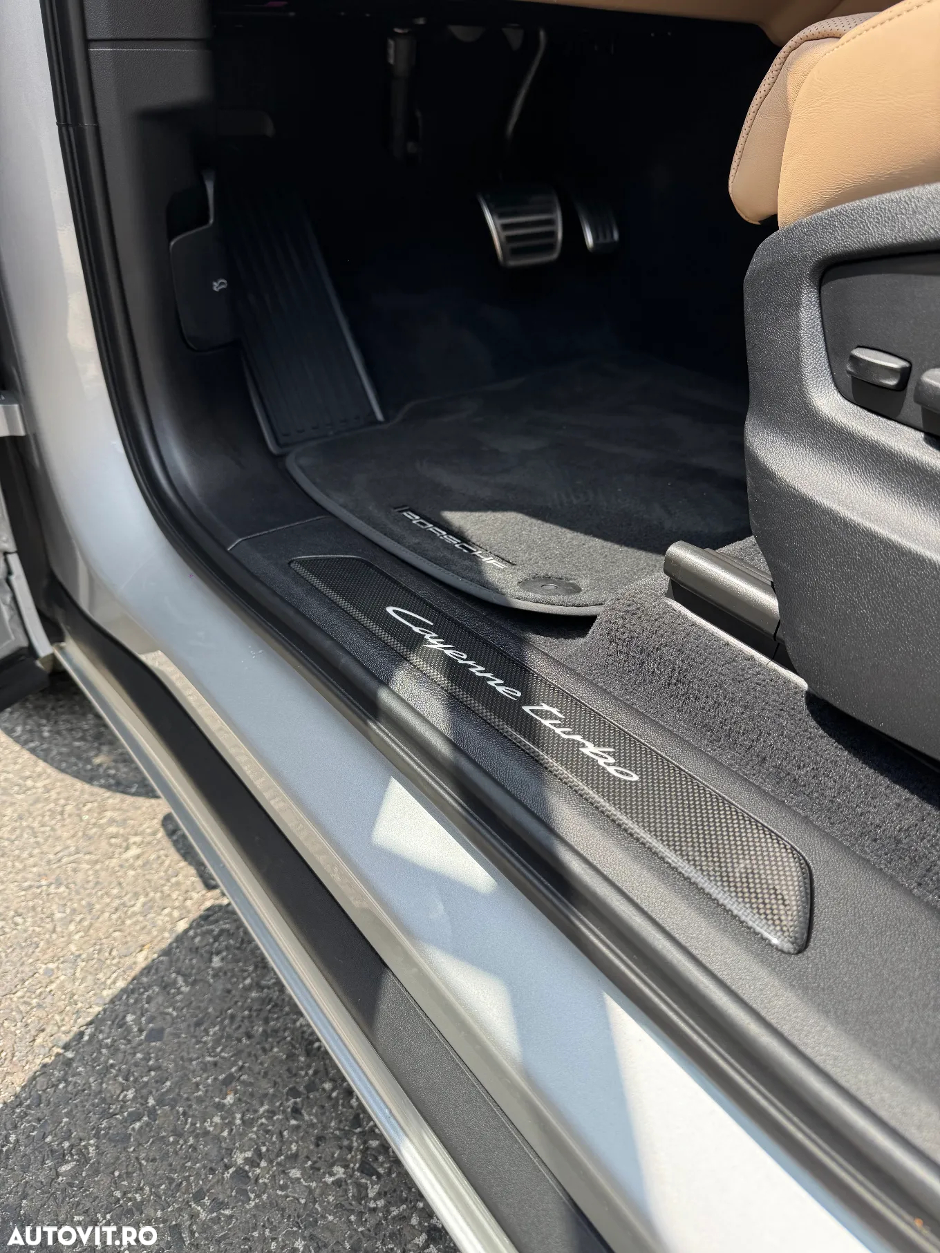 Porsche Cayenne Turbo E-Hybrid - 16