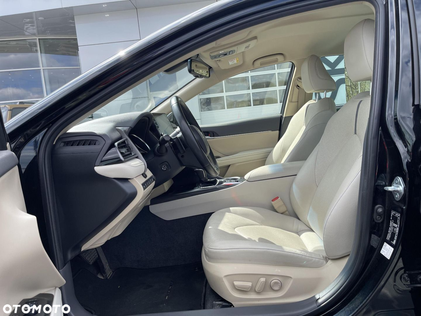 Toyota Camry - 9