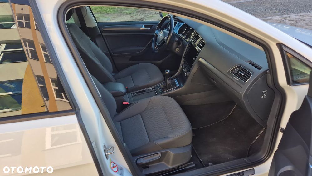 Volkswagen Golf 1.6 TDI BMT Comfortline - 3