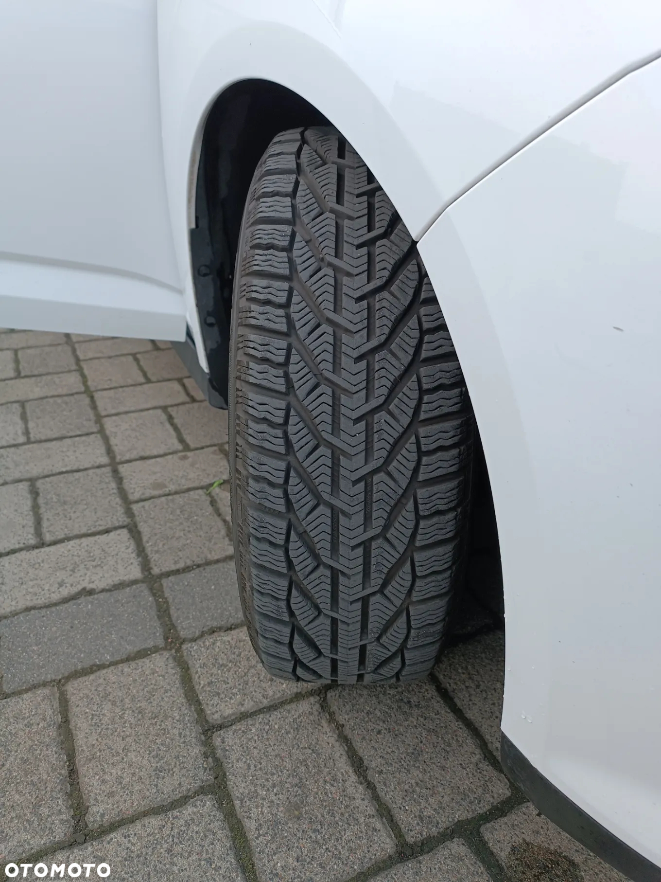 Ford C-MAX 1.6 TDCi Start-Stop-System Trend - 8