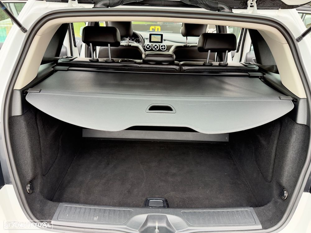 Mercedes-Benz B 180 (CDI) d 7G-DCT AMG Line - 45