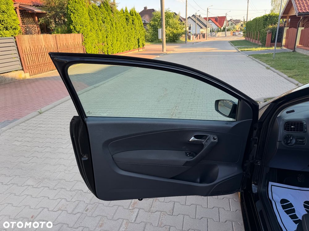 Volkswagen Polo 1.2 Blue Motion Technology MATCH - 22