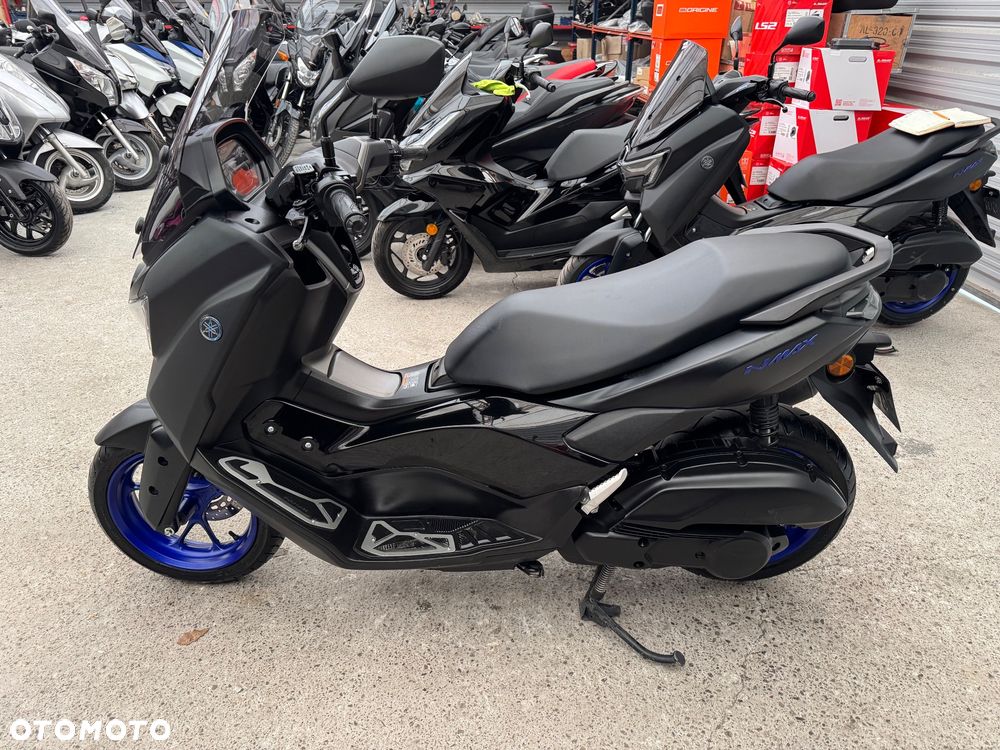 Yamaha NMAX - 4