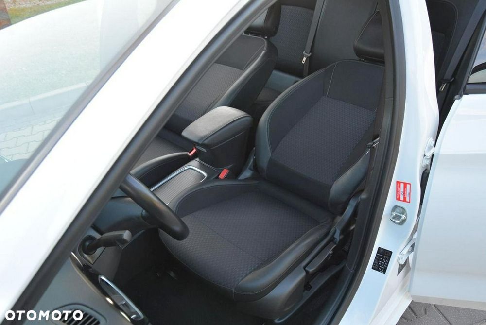 Opel Astra 1.4 Turbo Innovation - 19