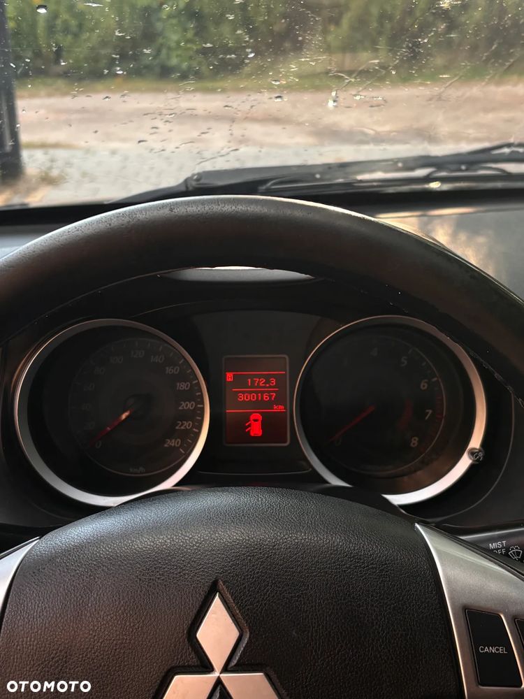 Mitsubishi Lancer 1.8 Invite - 15