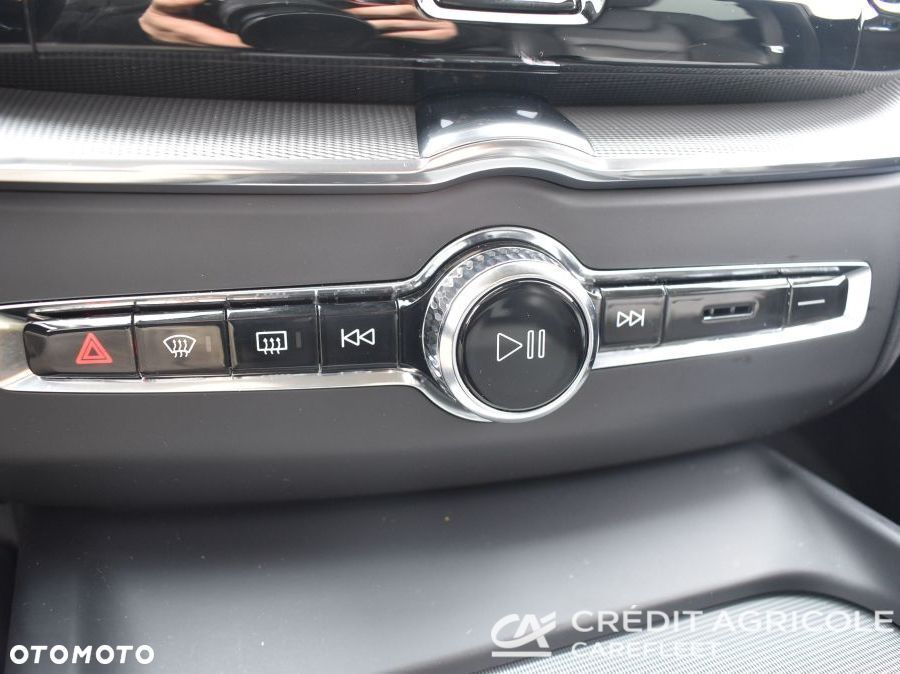 Volvo XC 60 B4 B Plus Bright - 32