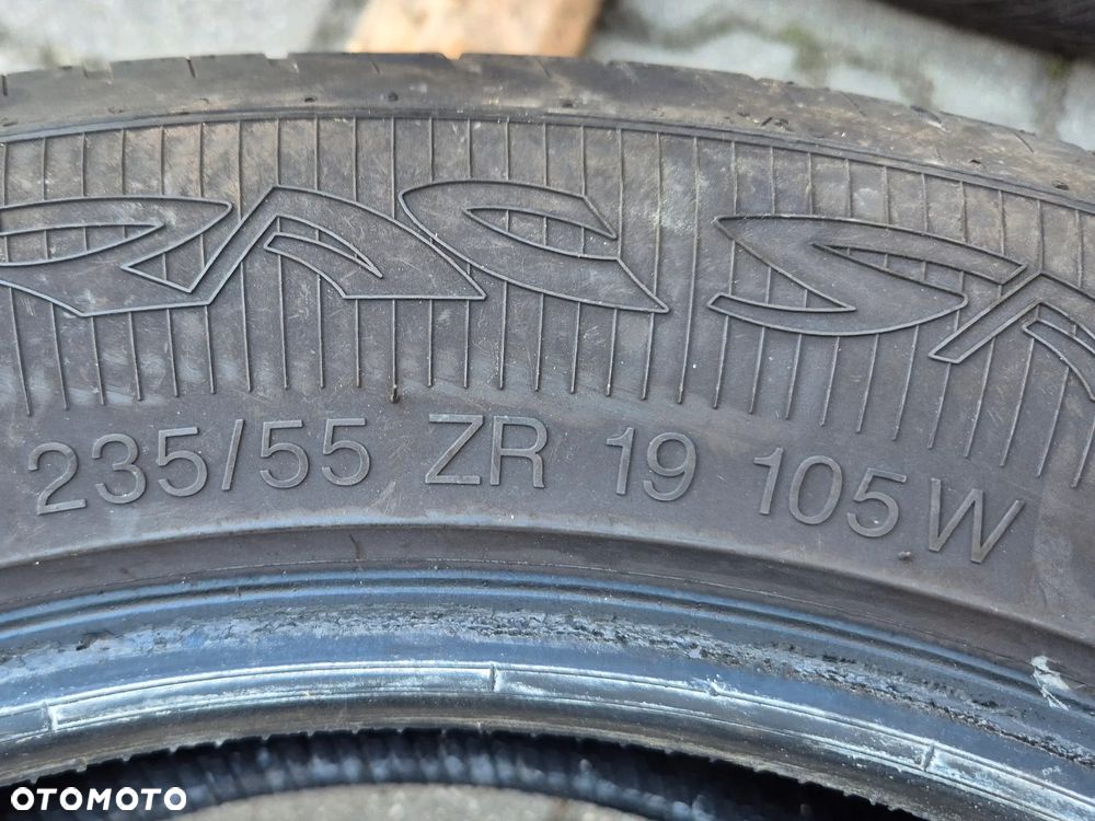 OPONY LETNIE VREDESTEIN 235/55 R19 XL  DOT 1723 - 7