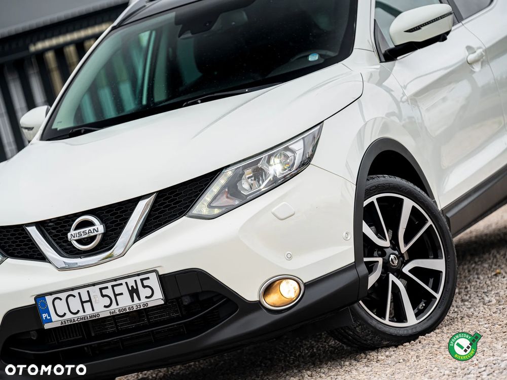 Nissan Qashqai 1.6 dCi Xtronic TEKNA+ - 9