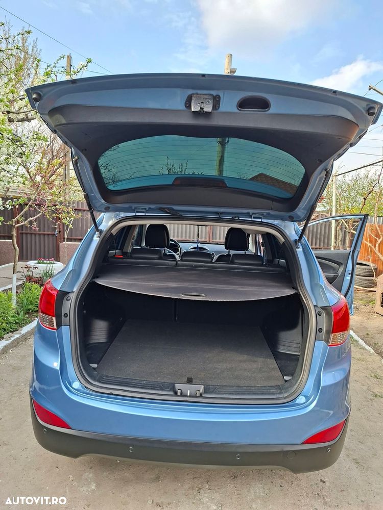 Hyundai ix35 2.0 CRDI Low 2WD GL Classic - 4