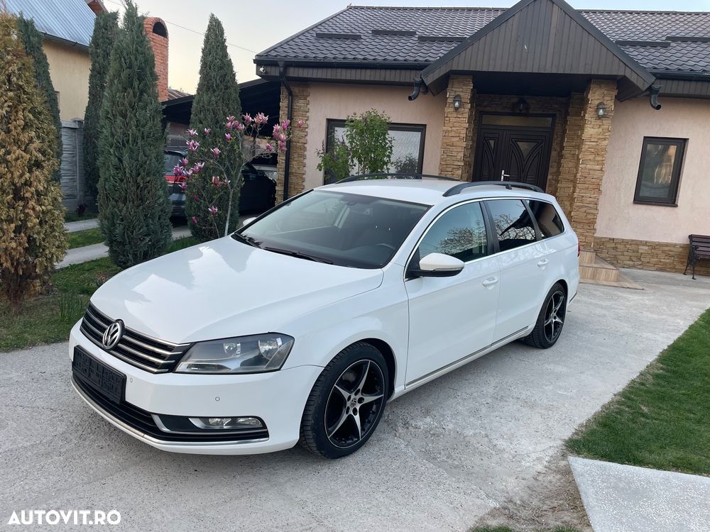 Volkswagen Passat - 1