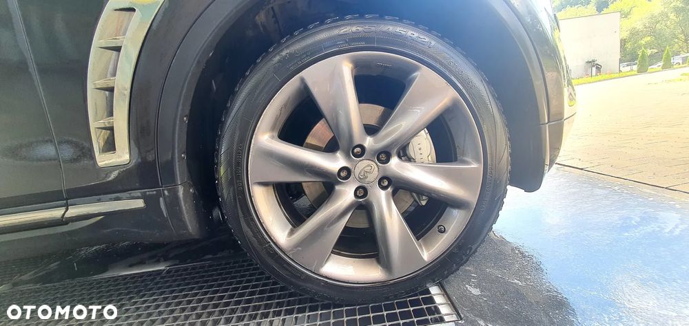 Infiniti FX FX30d S - 22