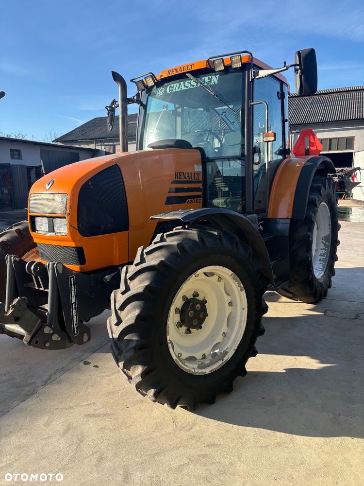 Renault ARES 620 RZ - 2