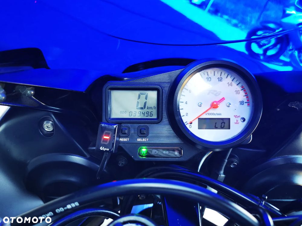 Yamaha R6 - 25