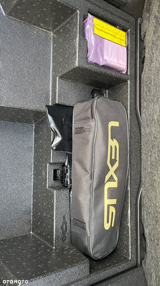 Lexus UX - 22