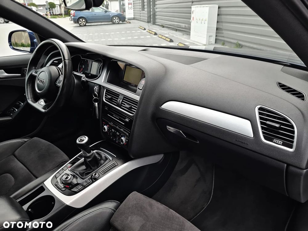 Audi A4 Avant 2.0 TDI DPF S line Sportpaket - 31