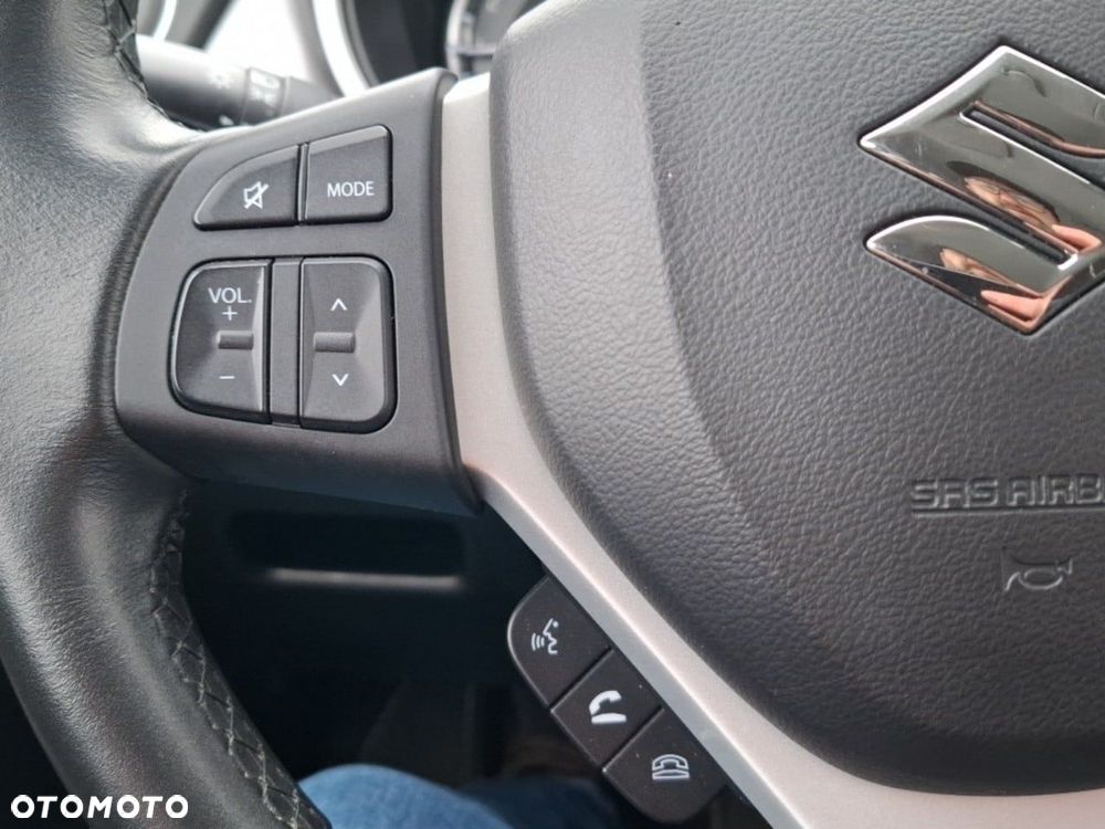 Suzuki Vitara - 25