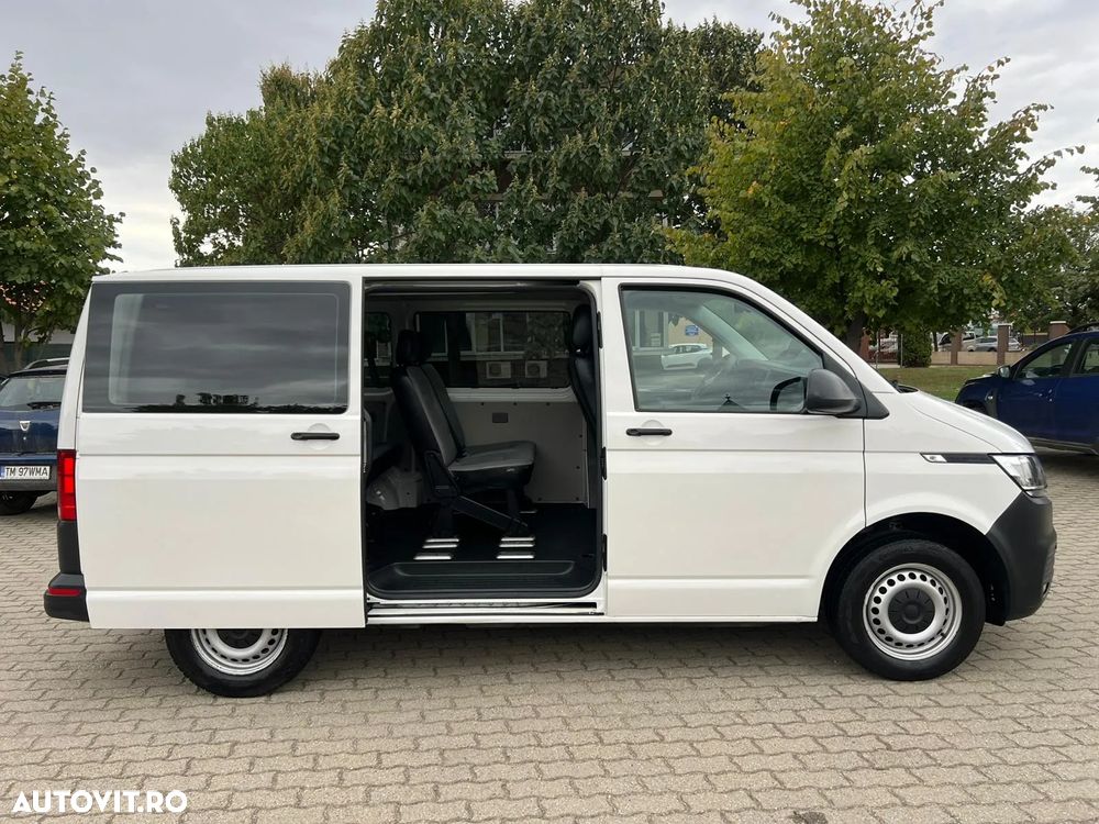 Volkswagen Caravelle - 12