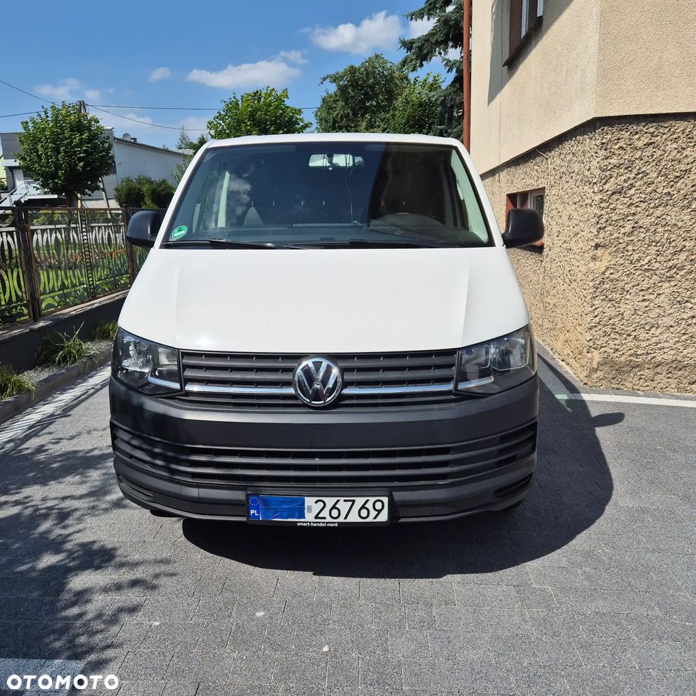 Volkswagen Transporter - 1