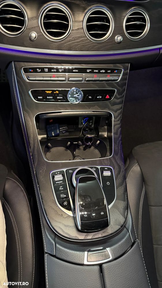 Mercedes-Benz E 400 d 4Matic T 9G-TRONIC AMG Line - 12