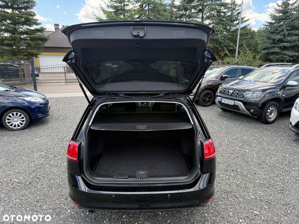 Volkswagen Golf - 29
