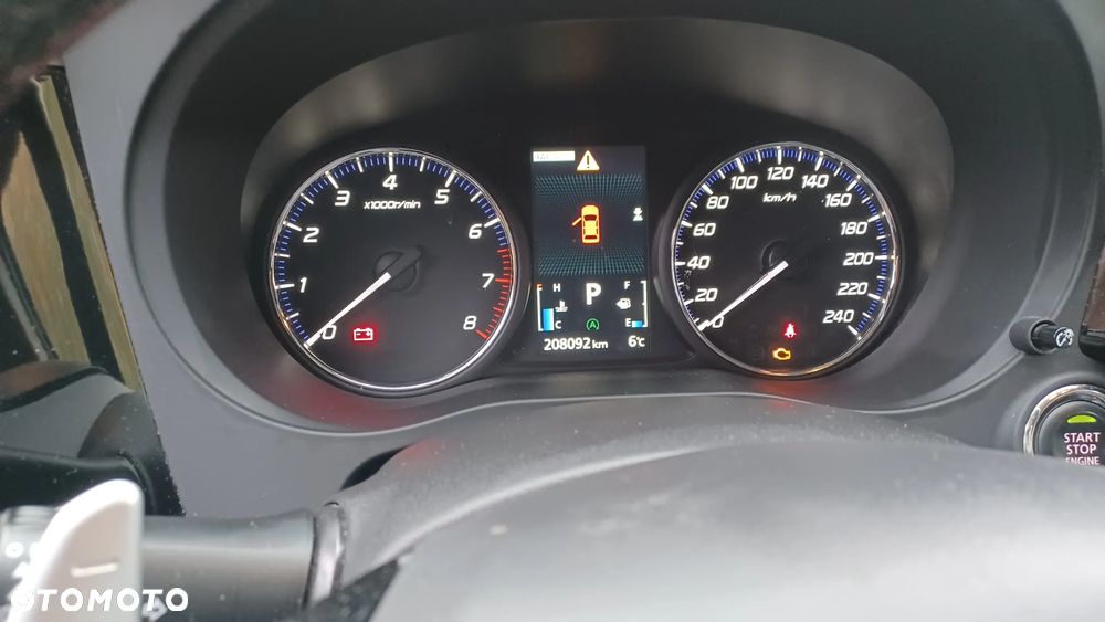 Mitsubishi Outlander 2.0 Intense + 4WD CVT - 9