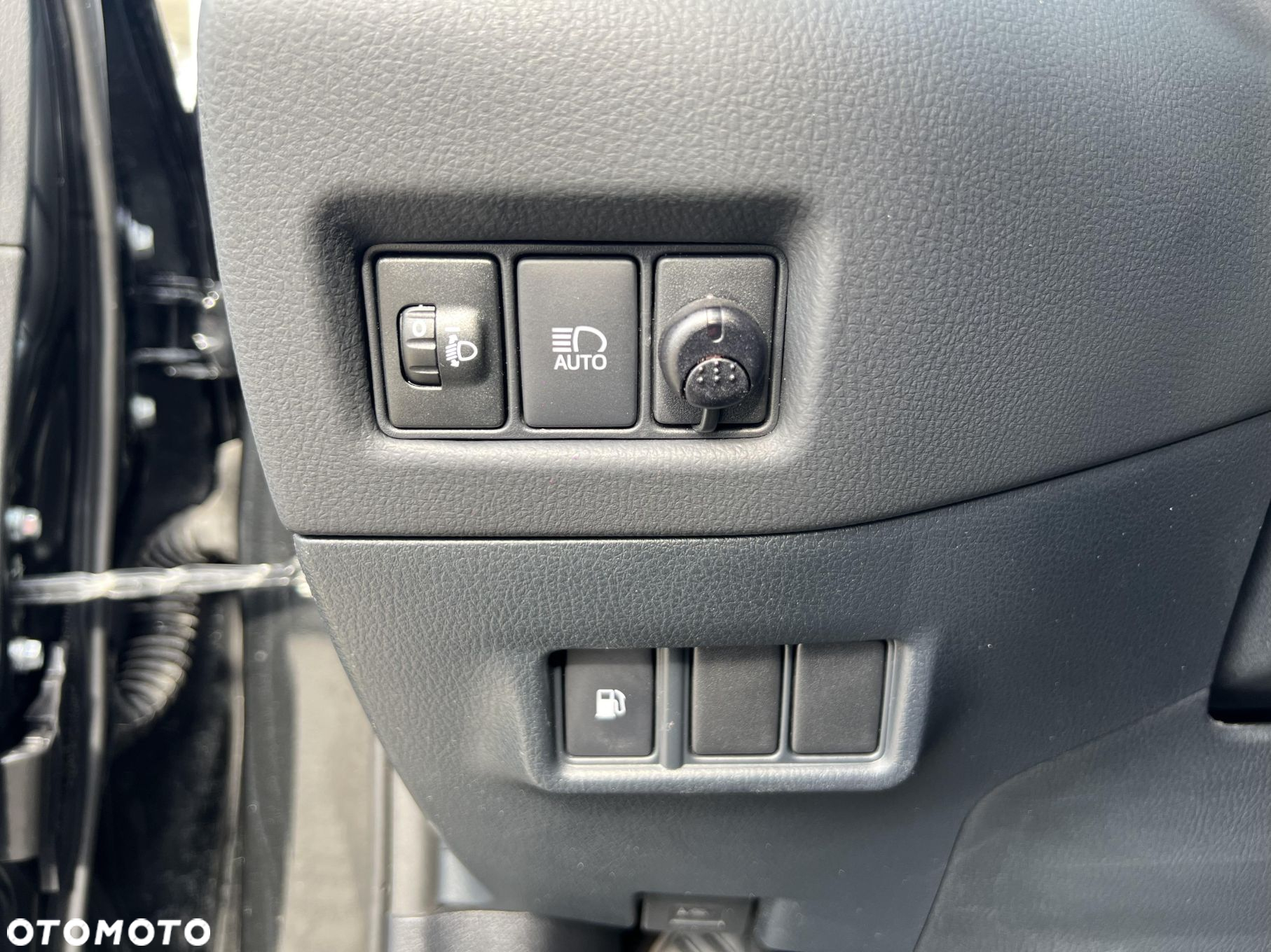 Toyota C-HR 1.8 Hybrid GPF Comfort - 21